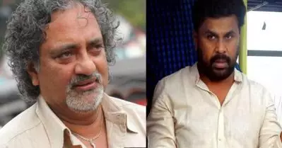 പത്രം വായിച്ച് പരിചയമില്ലാത്തവരും ഫേസ്ബുക്കില്‍ മാത്രം നിരങ്ങുന്നവരുമാണ് എന്നെ ഉപദേശിക്കുന്നത്: കമന്റുകള്‍ക്ക് മറുപടിയുമായി ജോയ് മാത്യു