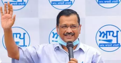 തൃക്കാക്കര ഉപതെരഞ്ഞെടുപ്പ്: ബദല്‍ മുന്നണി സാധ്യത തേടി കെജ്‌രിവാള്‍ കൊച്ചിയില്‍