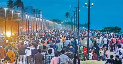 കോഴിക്കോട് ജില്ലയില്‍ കൂടുതല്‍ നിയന്ത്രണങ്ങള്‍; രാഷ്ട്രീയ പാര്‍ട്ടികളുടെ പരിപാടികള്‍ അനുവദിക്കില്ല