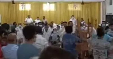 കെ റെയിലടക്കം ചര്‍ച്ച ചെയ്യാന്‍ ചേര്‍ന്ന ബ്ലോക്ക് കോണ്‍ഗ്രസ് കമ്മിറ്റി യോഗത്തില്‍ സംഘര്‍ഷം; പ്രവര്‍ത്തകര്‍ ചേരിതിരിഞ്ഞ് ഏറ്റുമുട്ടി