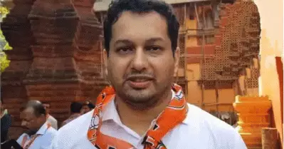 ഗോവയില്‍ ബി.ജെ.പിക്ക് വമ്പന്‍ തിരിച്ചടി; ഉത്പല്‍ പരീക്കര്‍ പാര്‍ട്ടി വിട്ടു; ബി.ജെ.പിക്കെതിരെ മത്സരിക്കും