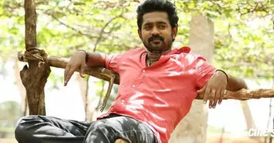 ഓരോ സിനിമയും കഴിഞ്ഞ് ലൊക്കേഷനില്‍ നിന്ന് പോകുമ്പോള്‍ കരയാറുണ്ടോ; മറുപടിയുമായി ആസിഫ്