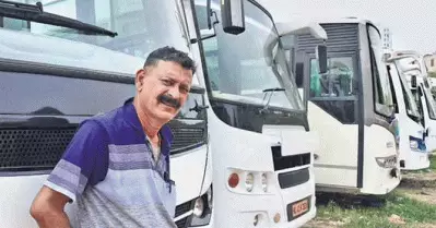 ആഡംബര ബസ് കിലോ 45 രൂപ; ആക്രിവിലയ്ക്ക് വില്‍ക്കാനൊരുങ്ങി ഉടമ