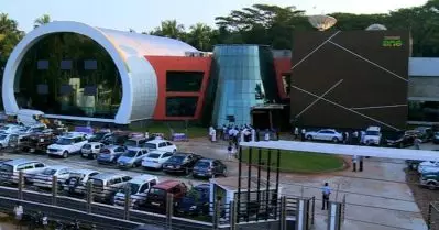 ജീവനക്കാര്‍ക്കെതിരെ വ്യക്തിഹത്യയും വനിതാ ആങ്കര്‍മാര്‍ക്കെതിരെ അധിക്ഷേപവും; നിയമനടപടി സ്വീകരിക്കുമെന്ന് മീഡിയ വണ്‍