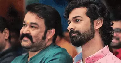 പ്രണവ് എന്തുകൊണ്ട് മാധ്യമങ്ങള്‍ക്ക് മുന്നില്‍ വരുന്നില്ല; മറുപടിയുമായി മോഹന്‍ലാല്‍