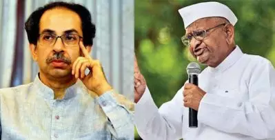 ഇനി അണ്ണാ ഹസാരെ ഉദ്ധവ് താക്കറെയ്‌ക്കെതിരെ; ‘വൈന്‍ പോളിസിക്കെതിരെ അനിശ്ചിതകാല നിരാഹാര സമരം ഇരിക്കും’