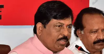 കന്നടക്കാര്‍ക്ക് മുന്‍ഗണന നല്‍കിയില്ലെങ്കില്‍ നടപടി; വ്യവസായ സ്ഥാപനങ്ങള്‍ക്ക് മുന്നറിയിപ്പ് നല്‍കി മന്ത്രി