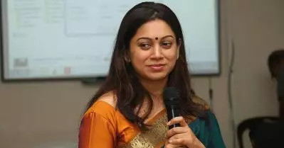 ഡബ്ല്യു.സി.സിയുമായി നിരന്തരം സംസാരിച്ചിരുന്നവര്‍ പിന്നീട് ചോദിച്ചത് ‘ആരാണ് ഡബ്ല്യു.സി.സി’ എന്ന്; ഇവരുടെയൊക്കെ മുന്നിലാണോ നമ്മള്‍ എല്ലാ സത്യങ്ങളും പറഞ്ഞതെന്ന് പലരും ചോദിച്ചു; ഹേമ കമ്മിറ്റിയെക്കുറിച്ച് അഞ്ജലി മേനോന്‍