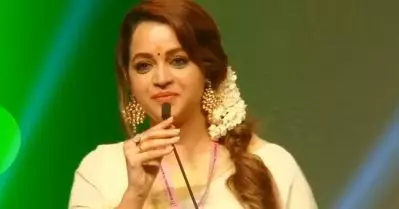 പോരാടുന്ന എല്ലാ സ്ത്രീകള്‍ക്കും ആശംസകള്‍; ഐ.എഫ്.എഫ്.കെ വേദിയില്‍ ഭാവന