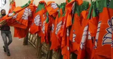 മോദിയുടെ വാരണാസിയില്‍ എട്ടുനിലയില്‍ പൊട്ടി; എന്നിട്ടും യു.പിയില്‍ അടിപതറാതെ ബി.ജെ.പി