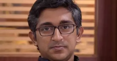 ദണ്ഡിയാത്രയുടെ പിറ്റേന്ന് ഇന്നത്തെ ചാനലുകളുണ്ടായിരുന്നെങ്കില്‍ ഗാന്ധി അനാവശ്യമായി ഉപ്പ് കുറുക്കി, ജനം വലഞ്ഞു എന്ന തലക്കെട്ടില്‍ ബി.ജി.എം കേള്‍ക്കാമായിരുന്നു: ഹരീഷ് വാസുദേവന്‍