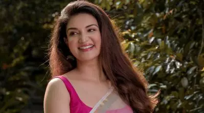 ഒരു സിനിമ കഴിഞ്ഞാല്‍ ഇഷ്ടം പോലെ അവസരങ്ങള്‍ കിട്ടുമെന്നാണ് കരുതിയിരുന്നത്; അഭിനയിക്കാനറിയാത്തതാണോ കാരണമെന്ന് തോന്നി: ഹണി റോസ്