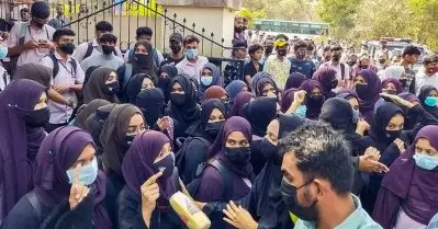 ഹിജാബ്: ആറ് ലക്ഷത്തിലധികം കുട്ടികളുടെ പഠനം മുടക്കിയത് പോപ്പുലര്‍ ഫ്രണ്ടിന്റെ രാഷ്ട്രീയ ലാക്ക്; കര്‍ണാടകയിലെ എസ്.കെ.എസ്.എസ്.എഫ് വിദ്യാര്‍ത്ഥി നേതാവിന്റെ കുറിപ്പ്