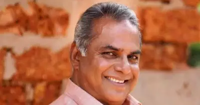 ഇന്ത്യന്‍ സിനിമയുടെ ഏറ്റവും വലിയ പവറാണ് മമ്മൂക്ക, സിംഹത്തിനെ പോലെയാണ്; എന്നാല്‍ മോഹന്‍ലാലിന്റെ രീതി വ്യത്യസ്തമാണ്: കോട്ടയം രമേശ്