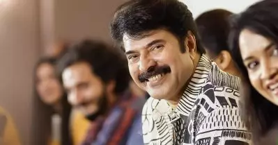 ക്യാമറക്ക് മുന്നില്‍ നില്‍ക്കുമ്പോള്‍ ഇപ്പോഴും ഉള്ളിലൊരു പിടപ്പുണ്ട്: മമ്മൂട്ടി