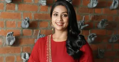അതെല്ലാം ഓരോ സിനിമയുടെയും ജാതകമാണ്; ‘പാതിരാത്രി’യിലെ കഥാപാത്രത്തിനായി മുന്നൊരുക്കങ്ങള്‍ ഏറെ: നവ്യ നായര്‍
