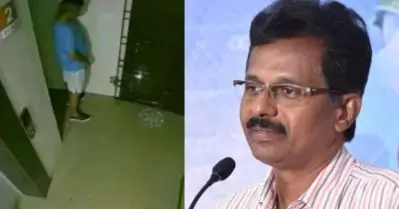 അയല്‍ക്കാരിയുടെ വാതില്‍പ്പടിയില്‍ മൂത്രമൊഴിച്ചു: എ.ബി.വി.പി മുന്‍ ദേശീയ പ്രസിഡന്റ് അറസ്റ്റില്‍