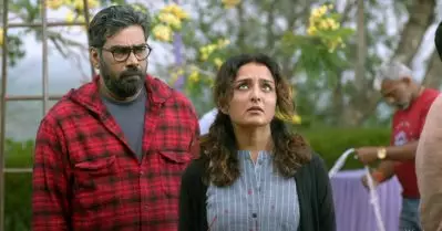 തമ്മിലടിച്ച് സണ്ണിച്ചായനും ആനിയമ്മയും; ചേട്ടനും അനിയത്തിയുമായി മഞ്ജുവും ബിജു മേനോനും