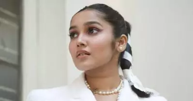 നടനും നടിയ്ക്കും രണ്ട് പ്രതിഫലം, തുല്യ വേതനം എന്ന് ചിന്തിക്കാന്‍ ഇപ്പോഴും ഫിലിം ഇന്‍ഡസ്ട്രി പ്രാപ്തമായിട്ടില്ല: അനിഖ