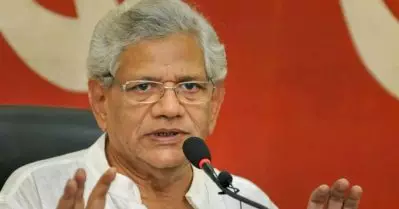 മോദി ഭരണത്തില്‍ കോര്‍പറേറ്റുകള്‍ മാത്രമാണ് കൊഴുക്കുന്നത്; ബി.ജെ.പിയുടെ വര്‍ഗീയ ഭരണം അവസാനിപ്പിക്കാന്‍ രാജ്യസ്‌നേഹികള്‍ ഒരുമിക്കണം: സീതാറാം യെച്ചൂരി