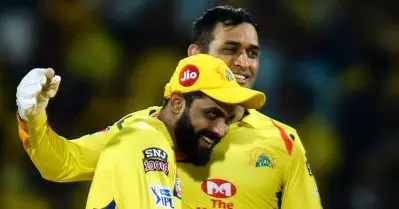 ജഡേജ ക്രിക്കറ്റില്‍ പിടിച്ചു നില്‍ക്കുന്നത് ധോണിയുടെ വണ്ടി കഴുകിക്കൊടുത്ത്; വിവാദ പരാമര്‍ശവുമായി ബോളിവുഡ് താരം