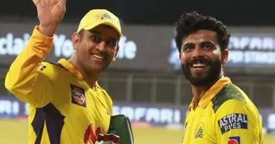 ക്യാപ്റ്റനെ മാറ്റി നിര്‍ത്തി ധോണി ആള് കളിക്കുന്നു; സി.എസ്.കെ മുന്‍ നായകനെതിരെ രൂക്ഷ വിമര്‍ശനവുമായി ജഡേജ