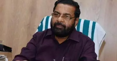 മോദിയും കേന്ദ്രവും നല്‍കിയ വാഗ്ദാനങ്ങളല്ലാതെ അവര്‍ കനിഞ്ഞനുവദിച്ച ആ സഹായങ്ങള്‍ എന്തൊക്കെയാണെന്ന് വ്യക്തമാക്കണം; സ്വാമി സച്ചിദാനന്ദക്ക് നേരെ വിമര്‍ശനവുമായി കടകംപള്ളി