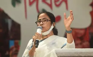 ബി.ജെ.പി ഭരിക്കുന്ന സംസ്ഥാനങ്ങളില്‍ ബംഗാളി സംസാരിക്കുന്ന ഇന്ത്യൻ പൗരൻമാർ പീഡിപ്പിക്കപ്പെടുന്നു: മമത ബാനര്‍ജി