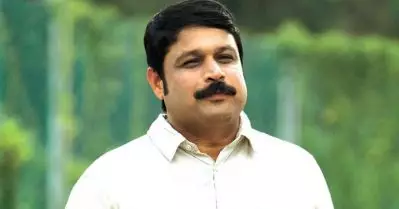 മാധ്യമപ്രവര്‍ത്തനം അവസാനിപ്പിച്ച് നികേഷ് കുമാര്‍; രാഷ്ട്രീയത്തില്‍ സജീവമാകാന്‍ തീരുമാനം