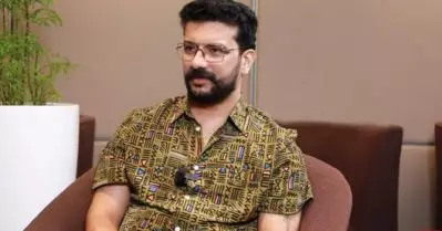 തിയേറ്ററില്‍ മകരവിളക്ക് തെളിയിച്ച പോലെ അവനങ്ങനെ എന്റെ അടുത്ത് ഇരിക്കുകയാണ്, അവസാനം അതെനിക്കൊരു ബാധ്യതയായി: പിഷാരടി