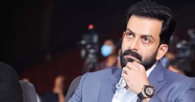ഒരു സിനിമയോടുകൂടി ഇവിടെയല്ലൊം നന്നാക്കിക്കളയാം എന്ന ചിന്തയില്ല; മഹത്തായ സന്ദേശം പറഞ്ഞാലും ബോറന്‍ സിനിമ ബോറന്‍ സിനിമ തന്നെ: പൃഥ്വിരാജ്