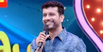 ബാക്കി ഒരു ദിവസവും വരാതെ കൃത്യമായിട്ട് എന്റെ ഇന്റിമസി സീന്‍ ഷൂട്ട് ചെയ്യുന്ന ദിവസം എന്റെ ഭാര്യ അവിടേക്ക് വന്നു. : രമേഷ് പിഷാരടി
