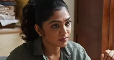 നികുതിപ്പണം ചെലവാക്കി രൂപീകരിച്ചതാണ് ഹേമാ കമ്മീഷന്‍; റിപ്പോര്‍ട്ടില്‍ എന്താണുള്ളതെന്ന് അറിയാന്‍ താല്‍പര്യമുണ്ട്; ചോദ്യമാവര്‍ത്തിച്ച് റിമ കല്ലിങ്കല്‍