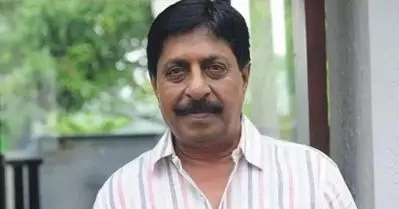 നടന്‍ ശ്രീനിവാസനെ വെന്റിലേറ്ററില്‍ നിന്ന് മാറ്റി