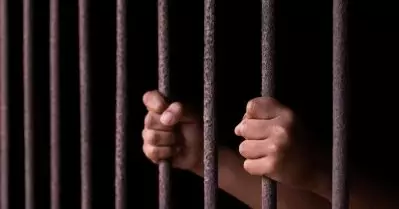 തുടര്‍ച്ചയായി തീവ്രവാദ സൈറ്റുകള്‍ ബൗസ് ചെയ്തു; വിദ്യാര്‍ത്ഥിയെ കസ്റ്റഡിയിലെടുത്തു