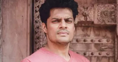 മീശയൊക്കെ വെച്ച് കുറച്ചുകൂടെ മലയാളി ആകണമെന്നാണ് എന്ന് ചിലര്‍ ഉപദേശിച്ചത്: സുദേവ് നായര്‍