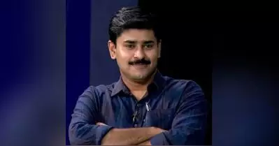 ‘ഭാര്യയുടെ നിയമനത്തിന്‌ പിന്‍വാതില്‍ ഇടപെടലുണ്ടായി എന്ന് തെളിയിച്ചാല്‍ മാധ്യമപ്രവര്‍ത്തനം നിര്‍ത്തി പറയുന്ന പണി ചെയ്യും’; സംഘപരിവാര്‍ പ്രചരണത്തിനെതിരെ അഭിലാഷ് മോഹനന്‍