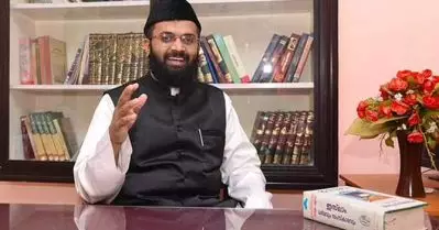 ആറ്റുകാല്‍ പൊങ്കാലയ്ക്ക് പള്ളി വിട്ടുകൊടുക്കാറുണ്ട്, അദ്വൈതാശ്രമത്തില്‍ ഈദ് ഗാഹ് നടക്കുന്നുണ്ട്: പി.സി ജോര്‍ജിനെപ്പോലുള്ള വര്‍ഗീയ വാദികളെ ഒറ്റപ്പെടുത്തണമെന്ന് പാളയം ഇമാം
