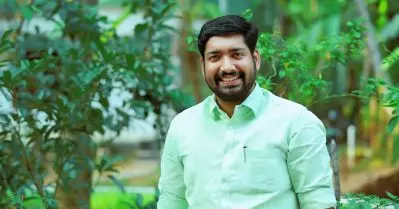 നമ്മുടെ പെണ്‍കുട്ടികള്‍ നാടിനെ നയിക്കേണ്ടവര്‍, മത-സാമുദായിക പണ്ഡിതര്‍ക്ക് അവര്‍ക്കൊപ്പം നിലയുറപ്പിക്കാന്‍ സാധിക്കട്ടെ: കെ.എസ്.യു സംസ്ഥാന പ്രസിഡന്റ്