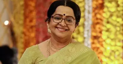മോശമാണെന്നറിഞ്ഞിട്ടും വീണ്ടും എന്തിന് പോയി; പീഡിപ്പിച്ചുവെന്ന് പറയുന്നത് സത്യസന്ധമാണെന്ന് തോന്നുന്നില്ല; വിജയ്ബാബു കേസില്‍ അതിജീവിതയെ അധിക്ഷേപിച്ച് മല്ലിക സുകുമാരന്‍