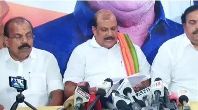 ‘പി.സിക്ക് ഇതെന്തുപറ്റി’; എഴുതി തയ്യാറാക്കിയ വാര്‍ത്താസമ്മേളനം; കരുതലോടെ പ്രതികരണം