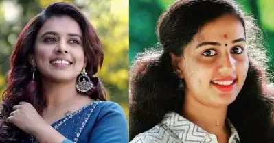വിവാഹത്തിന് സ്വർണം ധരിക്കില്ലെന്നത് എന്റെ തീരുമാനമായിരുന്നു, പെൺകുട്ടികൾ അവരുടെ സ്വന്തം കാലിൽ നിൽക്കണം; സിത്താര കൃഷ്ണകുമാർ