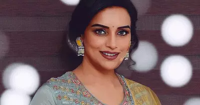 അമ്മയില്‍ പുരുഷന്‍മാര്‍ക്കും സ്ത്രീകള്‍ക്കും തുല്യ പരിഗണന; ഇന്റേണല്‍ കമ്മിറ്റിയില്‍ നിന്ന് രാജിവെച്ചതിന്റെ കാരണം എവിടെയും പറഞ്ഞിട്ടില്ല: ശ്വേത മേനോന്‍
