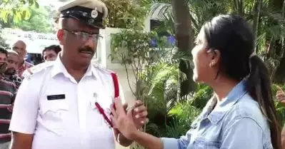 ‘ഇത് എം.എല്‍.എയുടെ വാഹനമാണ്, നിങ്ങള്‍ക്ക് കേസെടുക്കാന്‍ പറ്റില്ല’; നടുറോഡില്‍ പൊലീസിനോട് ആക്രോശിച്ച് ബി.ജെ.പി നേതാവിന്റെ മകള്‍, പിന്നാലെ മാപ്പ് പറഞ്ഞ് എം.എല്‍.എ