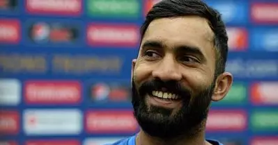 എന്നാ പിന്നെ അതിന് പകരം ലബുഷെയ്ന്‍ എന്ന് വിളിച്ചൂടെ; തമാശയുമായി ദിനേഷ് കാര്‍ത്തിക്