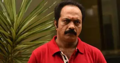 വോട്ടിന് വേണ്ടി ‘കൈനീട്ടം’ കൊടുത്ത് ആളുകളെ സ്വാധീനിക്കാന്‍ ശ്രമിച്ചതാണ് ഞാന്‍ വിഷയമാക്കിയത്; അങ്ങനെയാണ് ഇവര്‍ കാലാകാലങ്ങളായി സംഘടനയുടെ തലപ്പത്തിരിക്കുന്നത്: ഷമ്മി തിലകന്‍