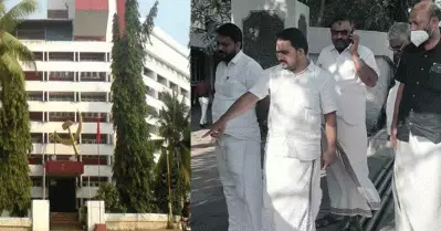 ‘ഓഫീസിനുള്ളിലേക്ക് കടത്താതെ മടക്കി അയച്ചതാണവരെ’; എസ്.ഡി.പി.ഐ നേതാക്കള്‍ എ.കെ.ജി സെന്റര്‍ സന്ദര്‍ശിച്ചെന്ന വാര്‍ത്ത തള്ളി സി.പി.ഐ.എം