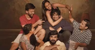 ഇതിനുമുൻപും ഇവിടെ സുഹൃത്തുകളുടെ കഥകൾ വന്നിട്ടില്ലേ, പിന്നെന്തുകൊണ്ട് ഈ ഫ്രണ്ട്ഷിപ്പ് ഇത്രമാത്രം ആഘോഷിക്കപ്പെടുന്നു?