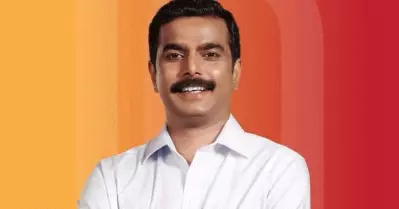 ഐ.സി.യുവില്‍ വെച്ച് വലതു കൈ അല്‍പം ഉയര്‍ത്തി, മുഷ്ടി ചുരുട്ടി, ചുണ്ടുകള്‍ പതുക്കെ അനക്കി അദ്ദേഹം പറഞ്ഞു ‘ലാല്‍സലാം സഖാവേ’; അനുഭവം പങ്കുവെച്ച് ജോ ജോസഫ്