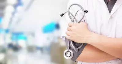 റഷ്യ- ഉക്രൈന്‍ സംഘര്‍ഷം: മടങ്ങിയെത്തിയ അവസാന വര്‍ഷ മെഡിക്കല്‍ വിദ്യാര്‍ത്ഥികള്‍ക്ക് യോഗ്യതാ പരീക്ഷയെഴുതാന്‍ അനുമതി